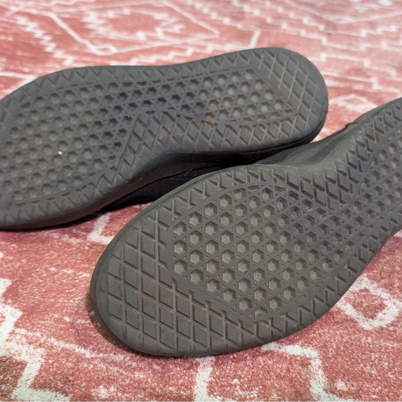 Vans Men's AVE Pro Black Sneakers - Picture 3 of 4